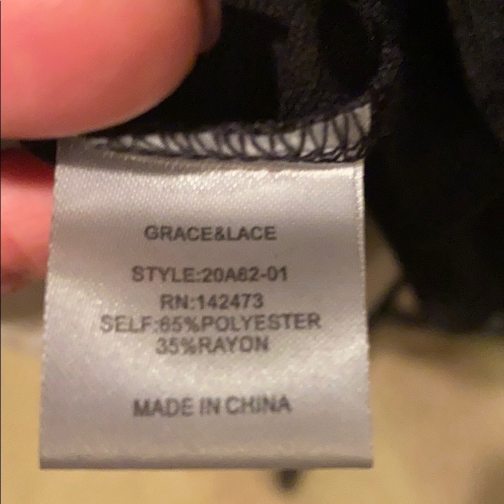 Grace & Lace Black top S NWT - Picture 10 of 10